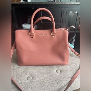 Michael Kors pink purse perfect condition